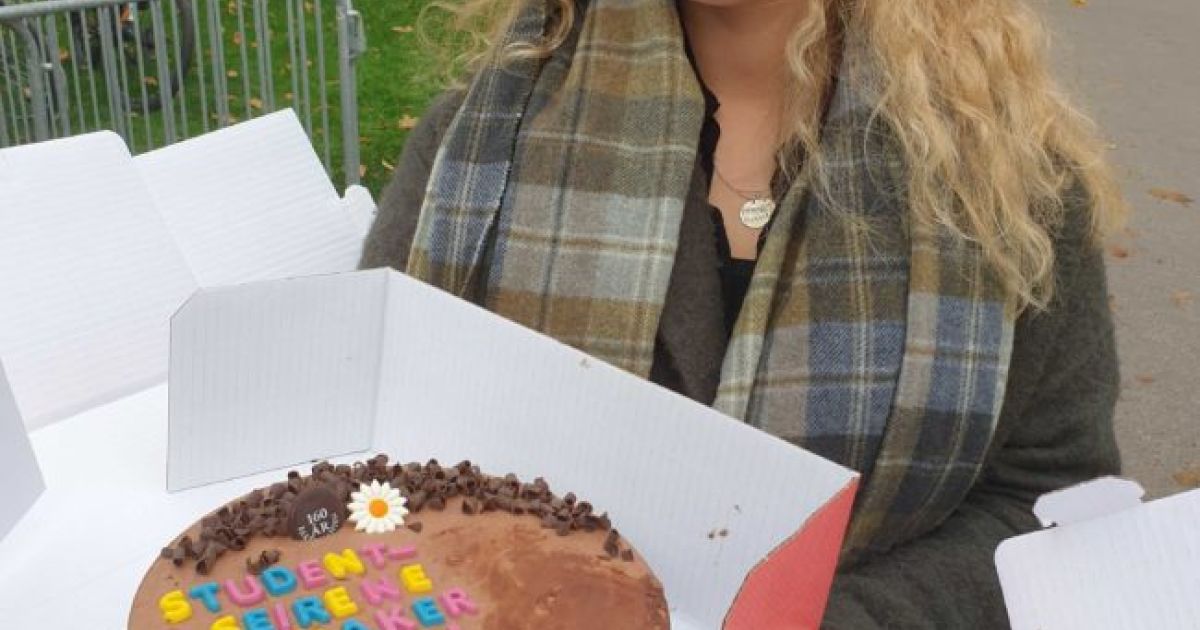 Studentene gratulerer Ola Borten Moe som statsr&aring;d for forskning og h&oslash;yere utdanning